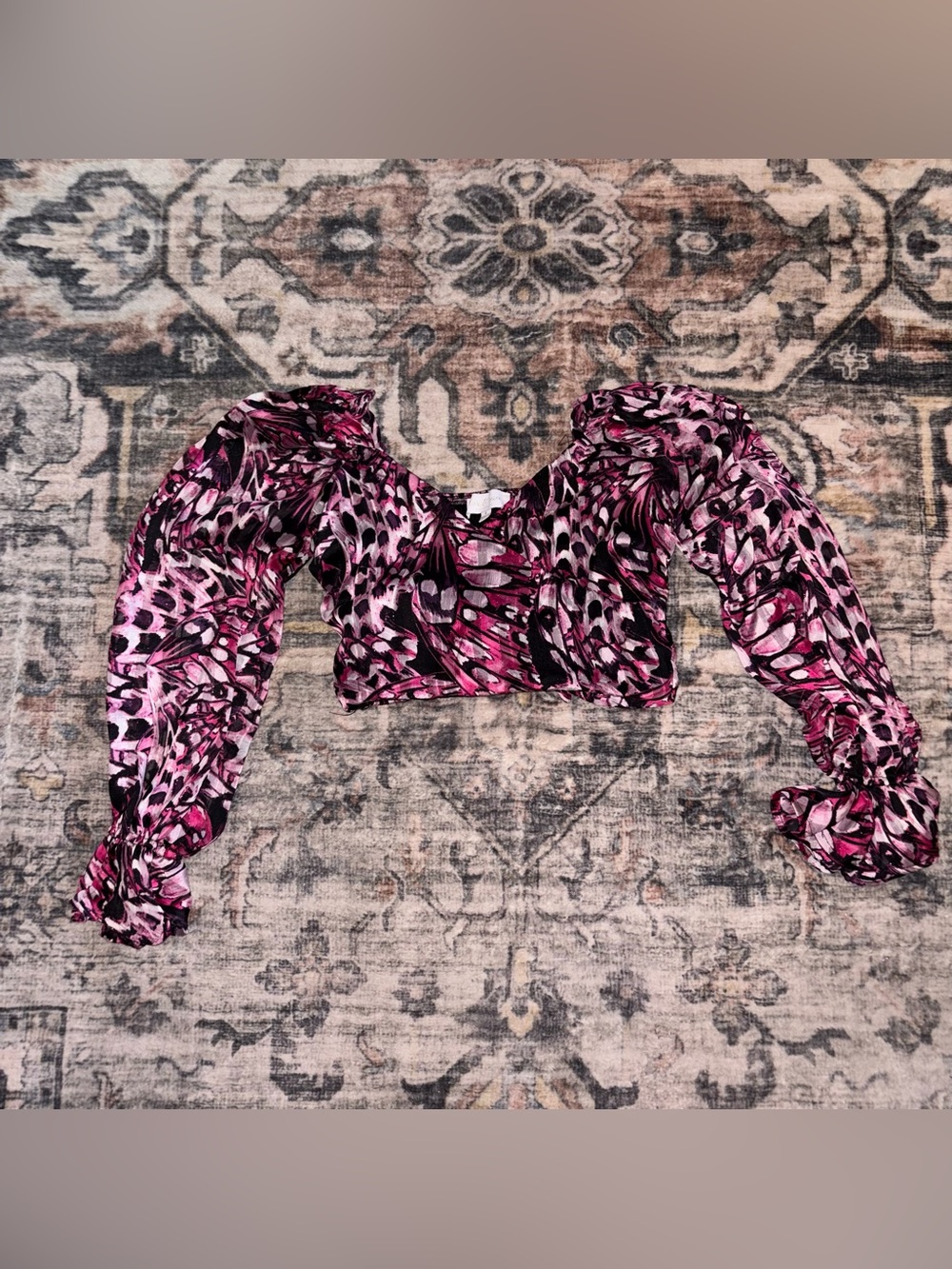 Love & Piece Cropped Top.